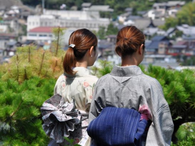尾道やすらぎの宿しーそー 和装着物の着付け体験
