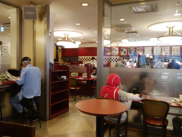 カフェ・ベローチェ 水道橋店