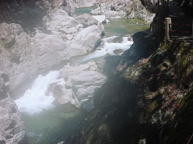 三段峡 川本旅館