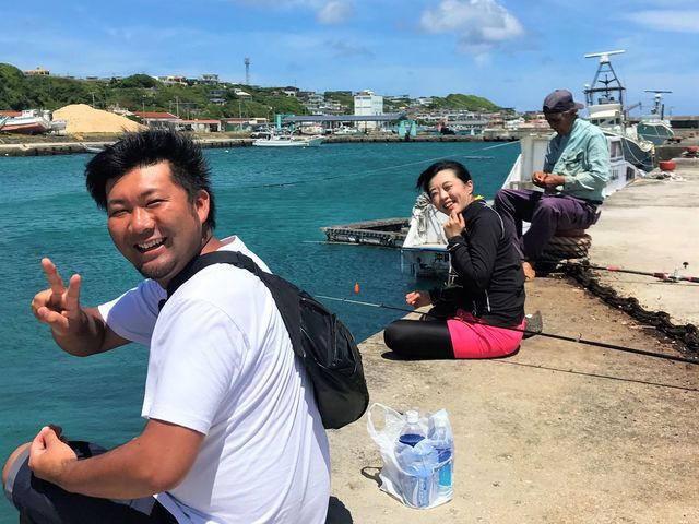 おじぃとのんびり港釣り_宮古島ひとときさんぽ