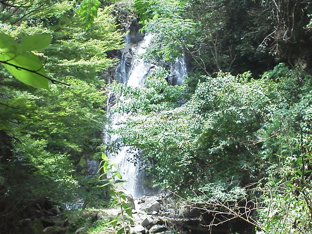 不破の滝