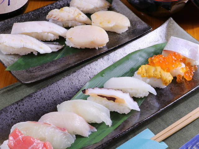 しげ寿司の写真1