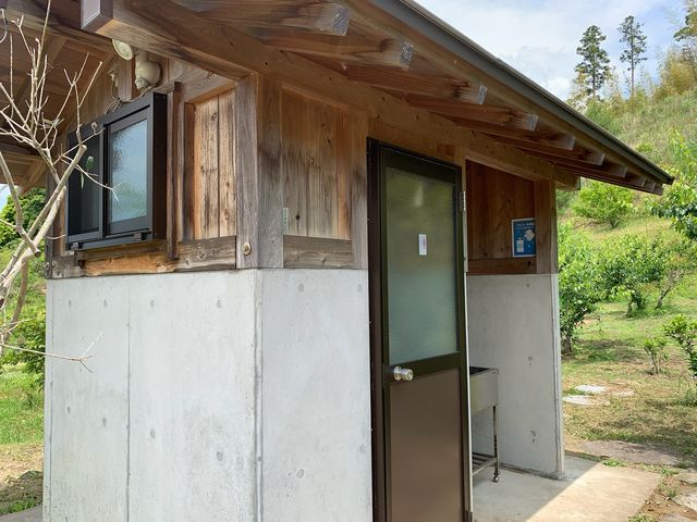 綺麗な水洗トイレも整備しています。☺︎_観光農園ジジの山