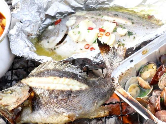 鮮魚のホイル包みやあさりの魚蒸し、水揚げによって魚貝の食べ方も色々!_魚太郎浜焼きバーベキュー ラグーナ蒲郡店