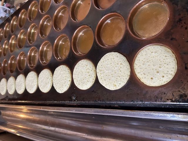 大判焼き(根性焼き)体験♪
生地を入れてぷくぷくしてきたら。。_おばあかふぇ