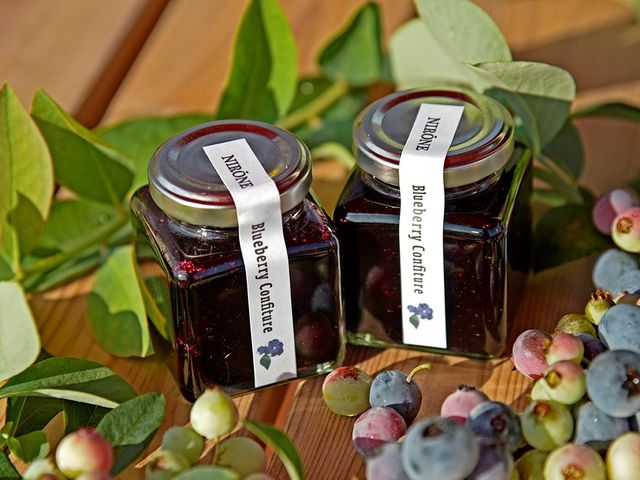 Blueberry Confitureアイスクリームのために作った、ブルーベリーソース。すぐに完売。あればラッキー!_ニローネの里 ブルーベリーファーム