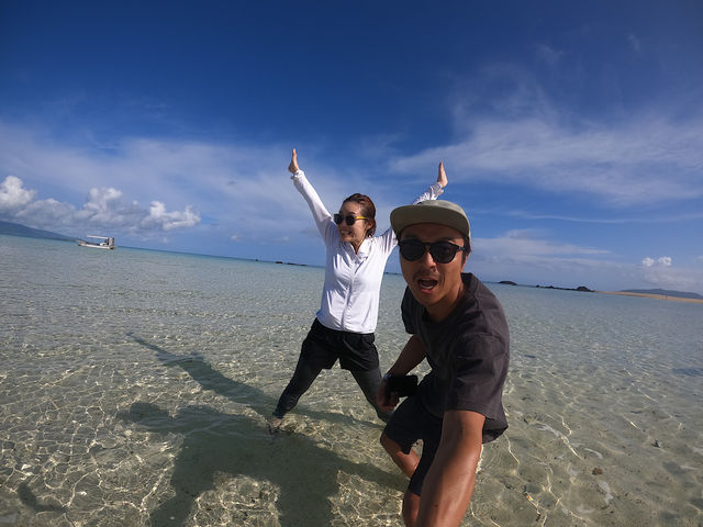 風がない幻の島はとってもキレイです。
竹富島、黒島、小浜島、加屋真島、西表を望める絶景スポット!_OG DIVE SERVICE