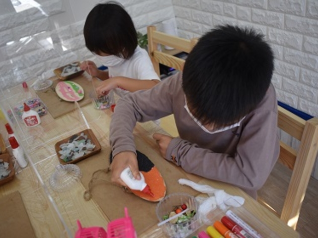 お子様だけでも参加OK!自由な発想で自分だけのオリジナルを作ってみてね♪_天然シーグラス専門店 A-GLASS
