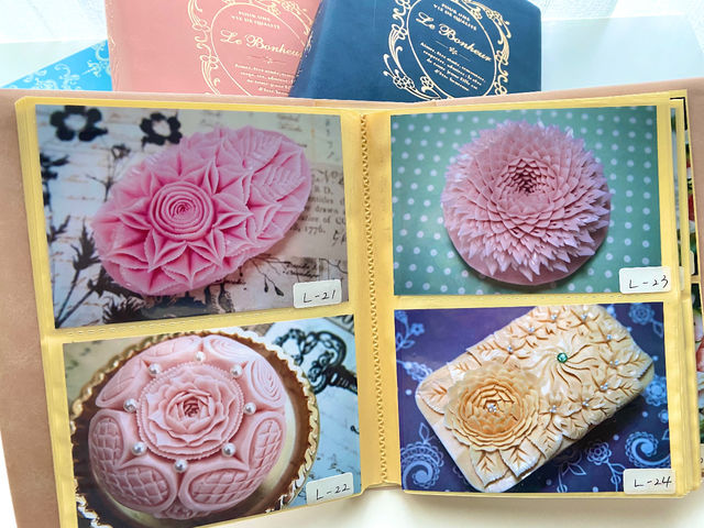 フルーツ、ソープカービングのカリキュラム写真。フルーツ、ソープ各50レッスンの写真をご覧いただけます。_Atelier blooming fruit