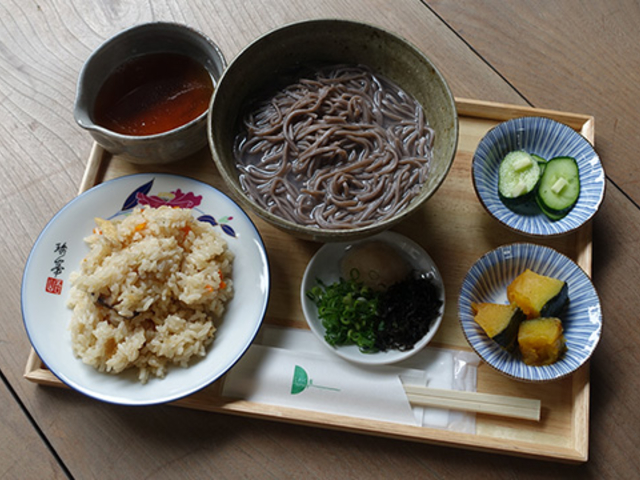 カフェ・ギャラリーしわく屋