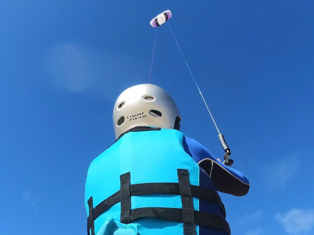 Sandy feet kitesurfing