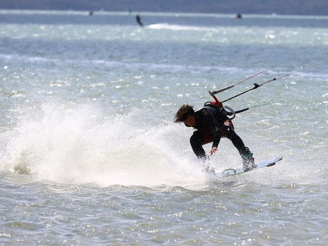 sprush_Sandy feet kitesurfing