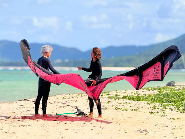 Sandy feet kitesurfing