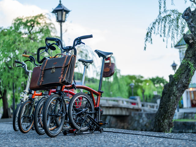 【ブロンプトン】倉敷の街並みに馴染む英国製おしゃれ自転車。軽やかな走りとコンパクトさが魅力です。_Local Treasures(ローカルトレジャーズ)