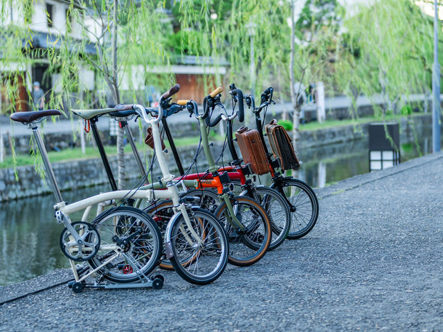 【ブロンプトン】職人技が光るブロンプトン。快適な設計で、簡単に折りたたみ可能。旅先での自由度も抜群です。_Local Treasures(ローカルトレジャーズ)
