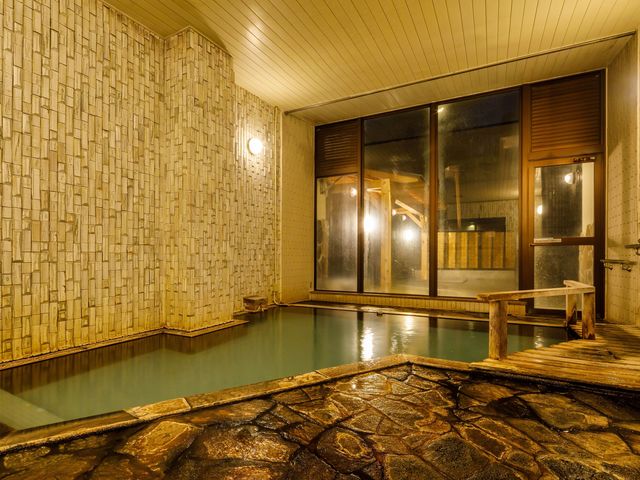露天風呂付き温泉大浴場(宝仙の湯)_田沢湖水沢温泉郷セルリアンリゾートAONI