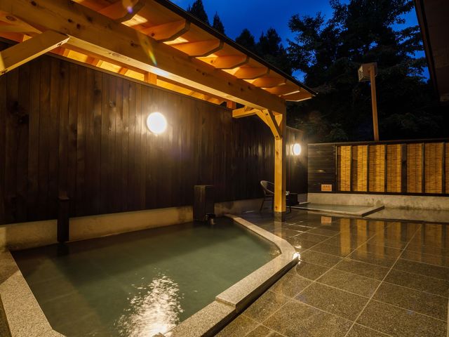 露天風呂付き温泉大浴場(宝仙の湯)_田沢湖水沢温泉郷セルリアンリゾートAONI