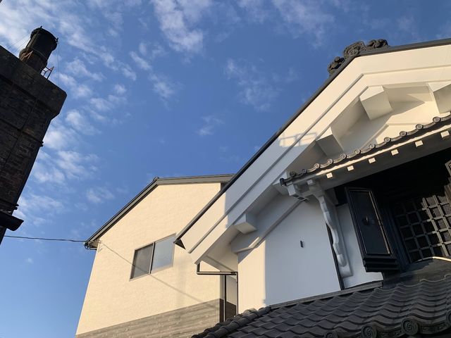 蔵と貯蔵庫の外観。_若松味噌醤油店