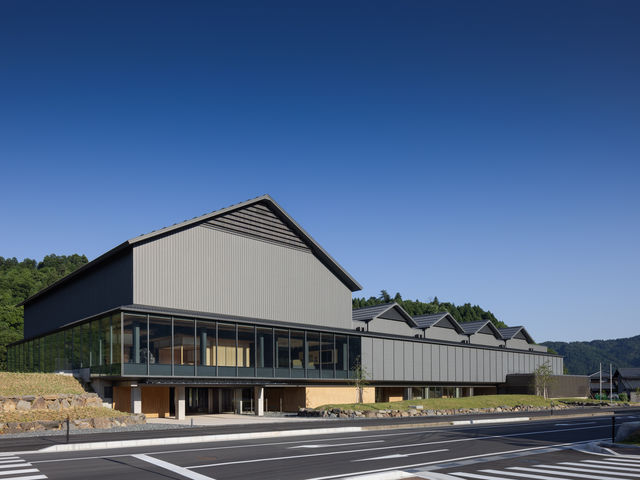 博物館外観_福井県立一乗谷朝倉氏遺跡博物館