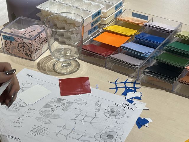 作成の様子_THE ASOBOARD 新宿店