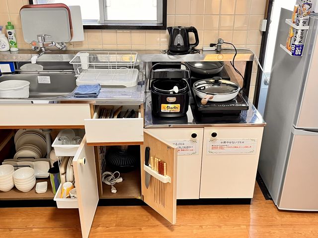 食器や調理器具も完備_Lit 天草