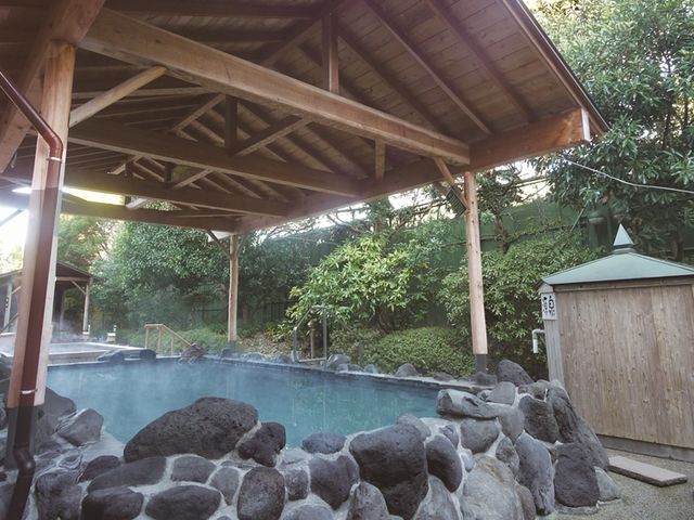 県下最大級!
温泉・お風呂の種類がたくさん
露天もあります♪_富嶽温泉 花の湯