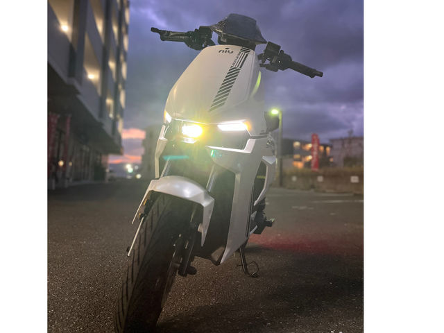 電動バイクかっこいいんです!_バイクショップライズ
