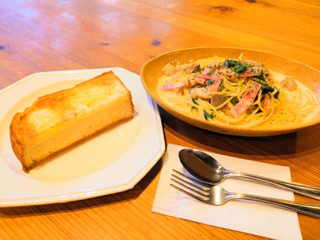 日替わりパスタなどのフードもあります♪_Alsomitra Jewelrycraft and Cafe