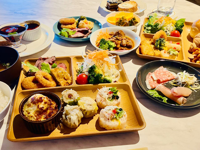 40種類以上のランチビュッフェ_waterfront kitchen garden
