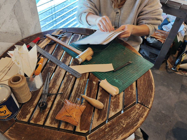 コーヒー&レザークラフトLemth