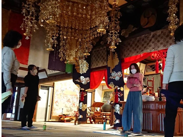 本堂内の自力整体教室の様子_自力整体教室【清水・一乗寺】