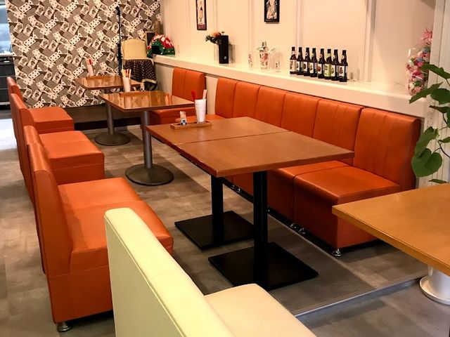 明るい店内なのでお子様にも安心してご来店いただけます。_magicBAR HATENA