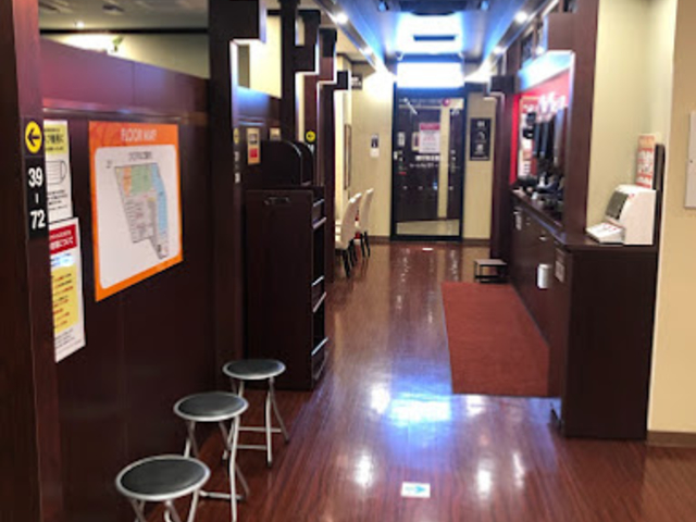 快活CLUB 二俣川駅前店