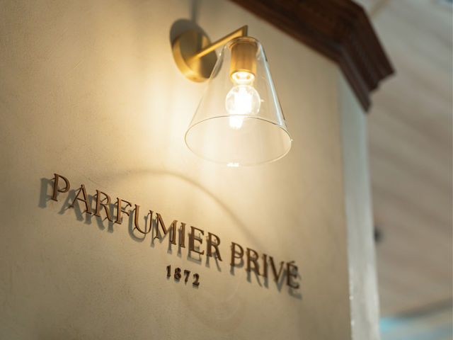 PARFUMIER PRIVE 1872