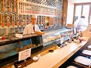 やまと屋 寿司 本店の写真1