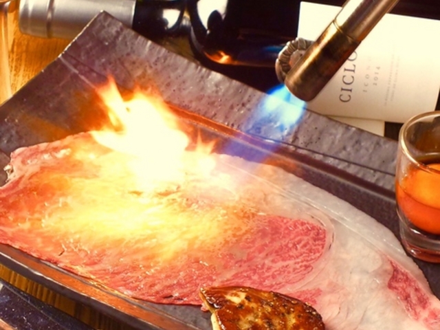 黒毛和牛一頭買い肉バル デルソーレ 道頓堀の写真1