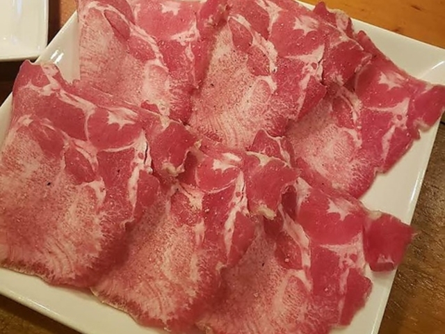 焼肉太郎 一宮店の写真1