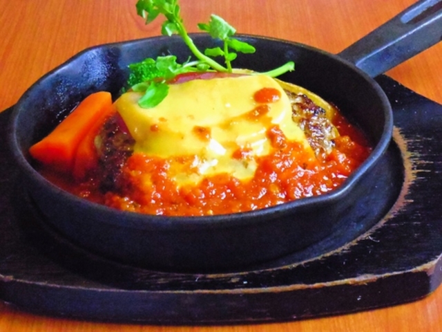 ハンバーグハウス NAGANOの写真1