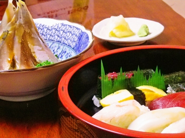 江戸金寿し 真駒内店の写真1