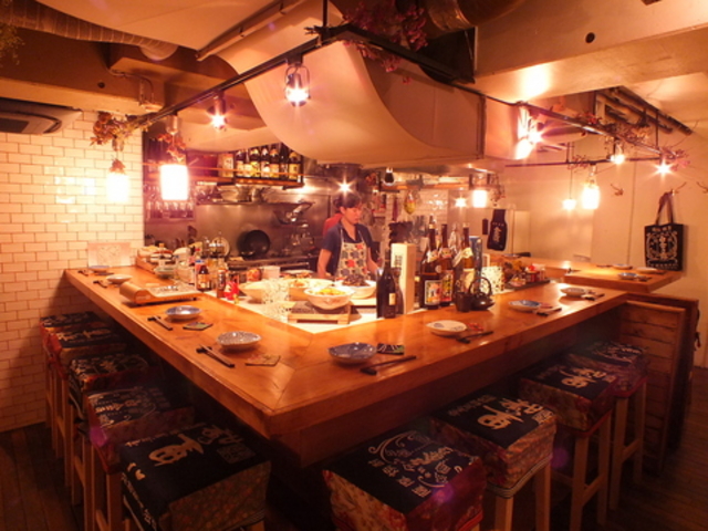 酒場まるしゑの写真1