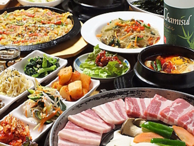 韓国家庭料理 ヌナの家の写真1