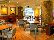 カフェシェーキーズ Cafe Shakey's 外苑信濃町店の写真1