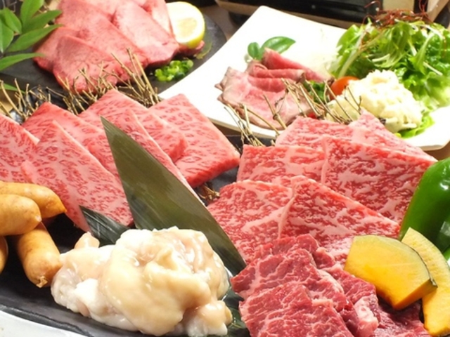 炭火焼肉 さか元の写真1