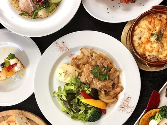 ディスイズカフェ This Is Cafe 袋井店の写真1