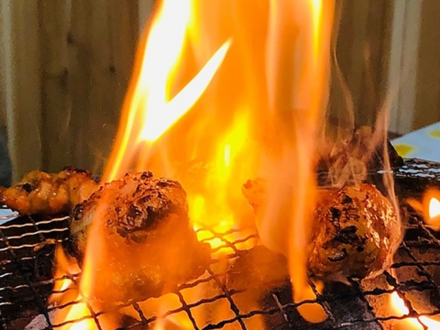 炭火ホルモン縁克起の写真1