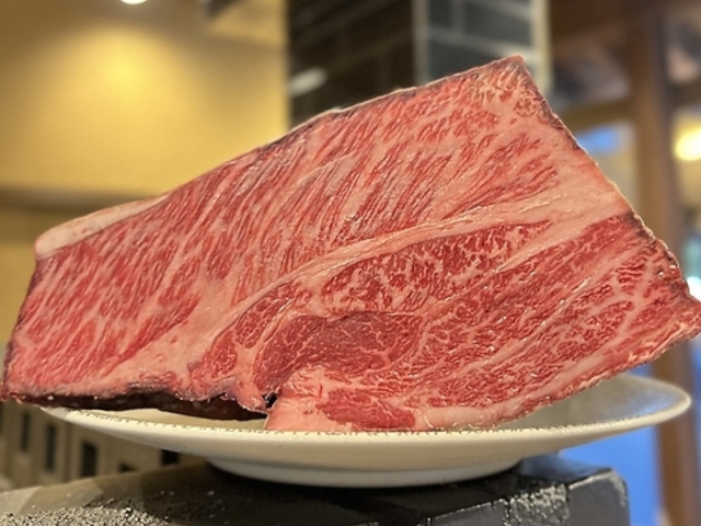 熟成肉にくまにあ よしはらの写真1