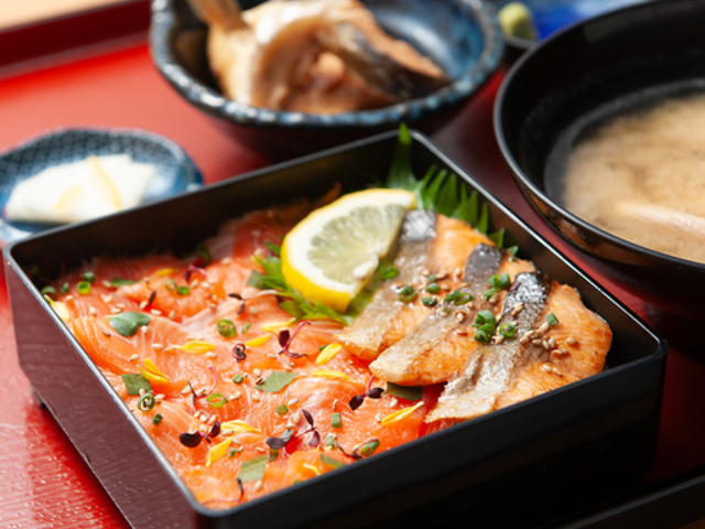 ビワマス料理 山本屋魚濱の写真1