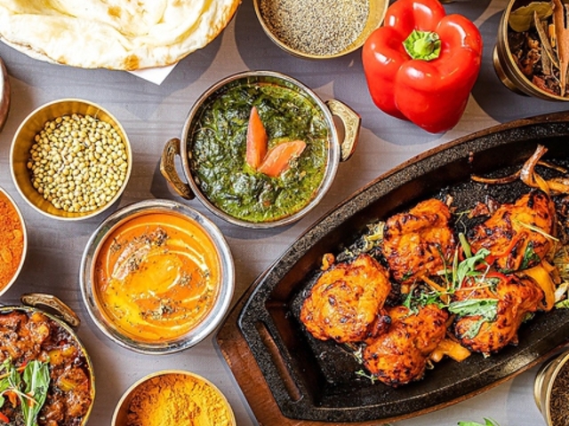 インド料理ビスヌ イオンモール直方店の写真1