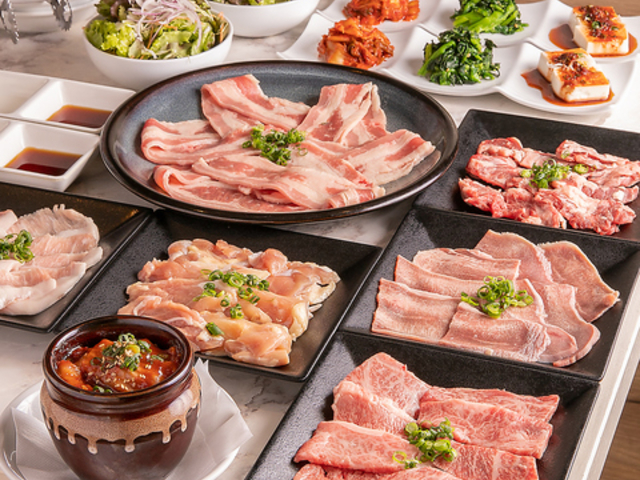 焼肉 絵のある街 赤羽店の写真1