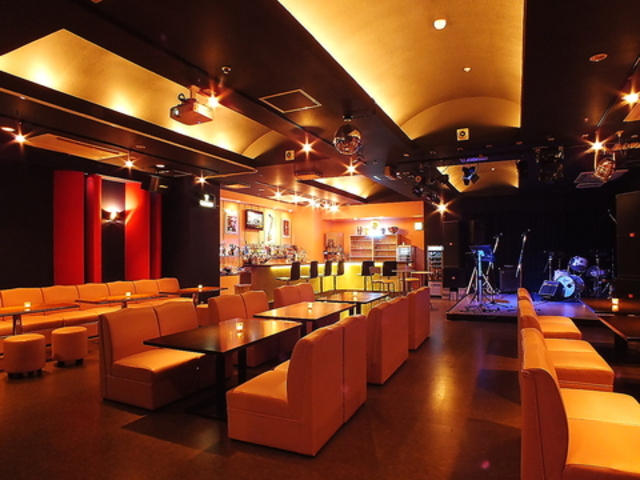 ライブ&カラオケ&パーティ Fan Stage ファンステージの写真1